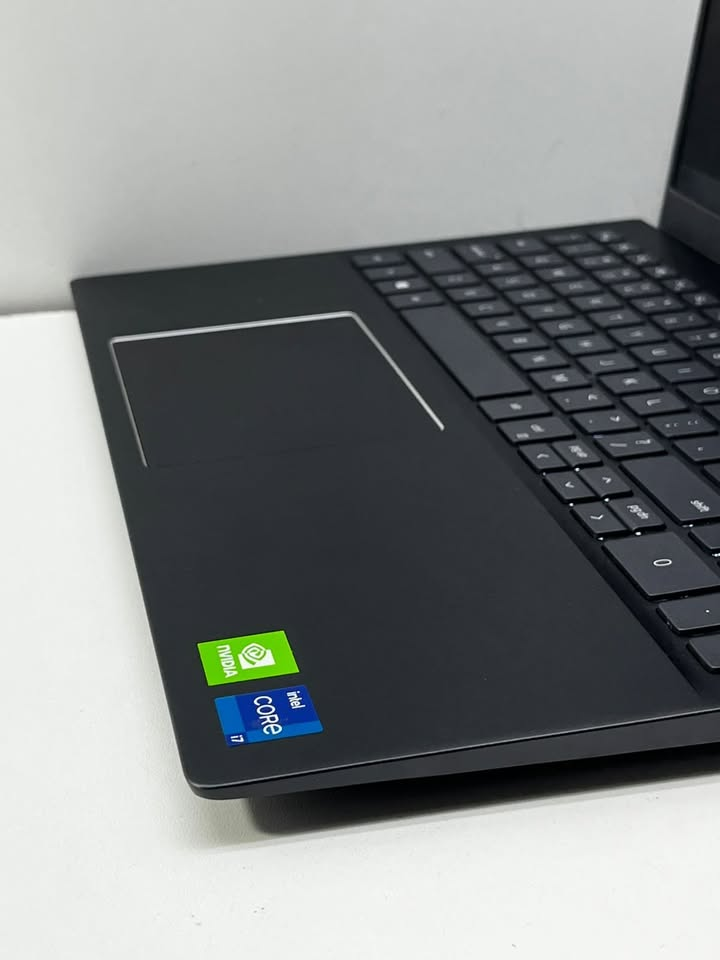 Dell Vostro | Core i7 11va Gen | 16GB RAM | 512GB M.2 SSD | NVIDIA | Windows 11 | Office