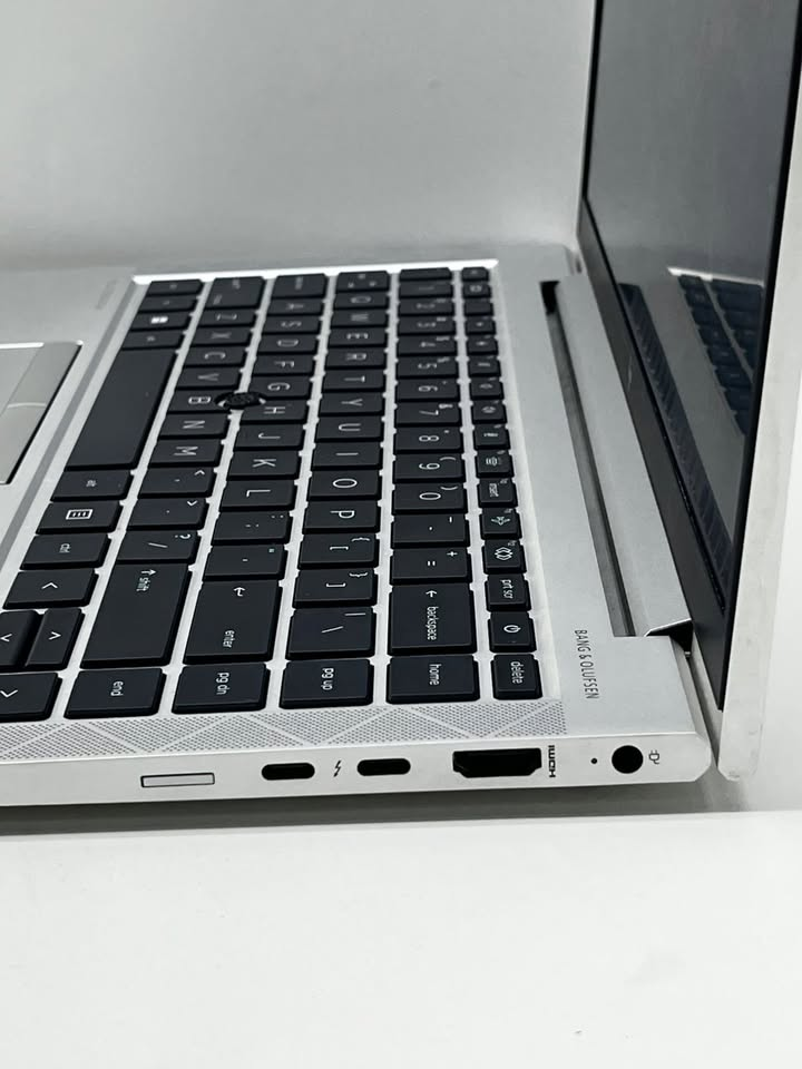 HP EliteBook | Core i5 11va Gen | 16GB RAM | 256GB M.2 SSD | Bang & Olufsen | Windows 11 | Office